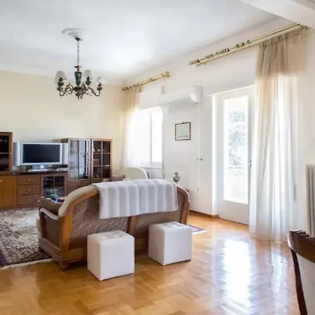Appartement Large 3 Bedroom With Terrace *