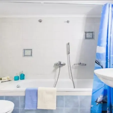 Appartement Large 3 Bedroom With Terrace