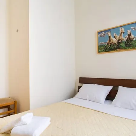Large 3 Bedroom With Terrace * Athènes
